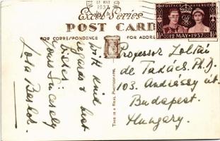 1937 VI. György brit király és felesége (II. Erzsébet királyné szülei) koronázási emlék. A képeslap ...