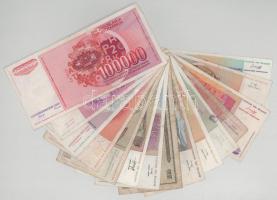 Jugoszlávia vegyes 15db-os bankjegy tétel, mind különféle T:F,VG
Yugoslavia mixed 15pcs of banknote...