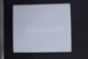 Svédország gyűjtemény iratrendezőben, benne füzetlapok, összefüggések