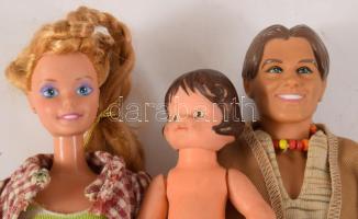 3 részes játékbaba család, h: 31 cm alatt
