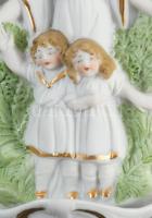 Szenteltvíztartó. Kézzel festett, jelzett biszkvit porcelán, hibátlan m: 14 cm