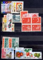 Gyümölcs, gomba, zöldség, termény motívum 2.340 db főleg bélyegzett bélyeg sok teljes sorral az egés...