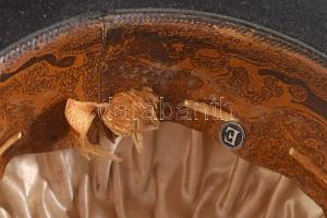 Wacha János kalapos mester által készített jó állapotú keménykalap, jelzett. /// Stiff hat in good c...