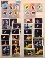 Magyar tétel 1900-tól, benne kb 2.600 db bélyeg, 17 lapos A4-es berakóban