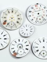 9 darab antik zománcozott zsebóra számlap, sérüléssel