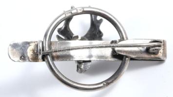 Ezüst (Ag) vadász bross, jelzett, nettó 7,6g