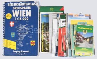 16 db vegyes magyar és külföldi térkép (Budapest, Dunakanyar, Gerecse, Prága, Trattenbach, stb.)