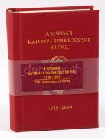 Tremmel Ágoston: A magyar katonai térképészet 90 éve. 1919-2009. (Minikönyv.) [Bp., 2009], MH GEOSZ, 192 p. Kiadói egészvászon-kötés. Számozott (146./500) példány.