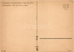 Die Laborantin. "Frauen schaffen für euch" Erich Gutjahr Bildverlag Nr. 664. / The laborat...