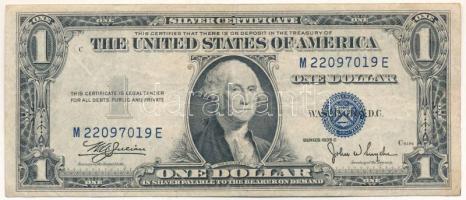 Amerikai Egyesült Államok 1935C 1$ "Silver Certificate", kék pecsét, Szign.: "William Alexander Julian" &amp; "John Wesley Snyder", "M 22097019 E" T:F USA 1935C 1 Dollar "Silver Certificate", blue seal, Sign.: "William Alexander Julian" &amp; "John Wesley Snyder" ,"M 22097019 E" C:F Krause P#416.c