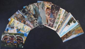 Kb. 300 db MODERN kisalakú külföldi város képeslap, főleg tengerentúli / Cca. 300 modern foreign town postcards