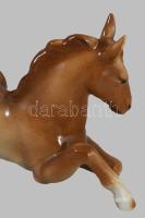 Sorszámozott német pihenő ló figura, hibátlan, 23x14 cm