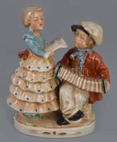 Régi német éneklő pár porcelán figura, jelzett, hibátlan, m: 15 cm
