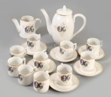 Zsolnay mokkás készlet monogramos festéssel. 10 csésze, 6 db alj, kanna, tejkiöntő. Kézzel festett, jelzett, kisebb hibákkal.