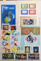 1968-1977 Magyar gyűjtemény sorokkal, blokkokkal, kisívekkel, a sorok 2 példányban, nagyrészt összef...