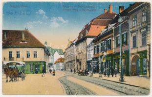 Nagyszeben, Hermannstadt, Sibiu; Nagypiac és Sarkantyú utca, Ludwig Fuchs üzlete. Vasúti levelezőlapárusítás 3. sz. 1917. / Grosser Ring u. Sporergasse / street view, shops (EK)