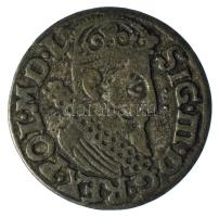 Lengyel-Litván Nemzetközösség 1622. 3gr Ag "III. Zsigmond" Krakkó (1,82g) T:XF,VF patina Polish-Lithuanian Commonwealth 1622. 3 Groszy Ag "Sigismund III" Kraków (1,82g) C:XF,VF patina Kopicki 1227, Iger K.22.1.a