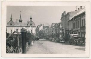 1940 Máramarossziget, Sighetu Marmatiei; bevonulás, automobil, teherautó / entry of the Hungarian troops, automobile, truck. photo + "1940 Máramarossziget visszatért" So. Stpl (fl)