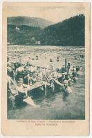 1940 Szovátafürdő, Baile Sovata; Fürdőzés a Medve-tóban. Borbély Gyula kiadása / Scaldarea in Lacul Ursului / Baden im Bärenteich / bathing in the lake (Rb)