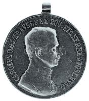 1917. "Károly Ezüst Vitézségi Érem II. osztálya" peremén jelzett Ag kitüntetés mellszalag nélkül. Szign.: Kautsch T:XF, pici peremhiba Hungary 1917. "Silver Gallantry Medal, 2nd Class" Ag decoration with hallmark on the edge, without ribbon. Sign.: Kautsch C:XF, tiny edge error NMK 306.