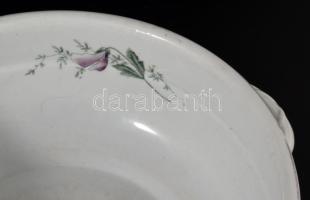 cca 1900 Porcelán tésztás tál, plasztikus és festett díszítéssel, kopással, d: 29 cm