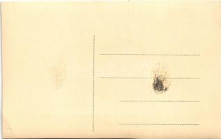 Magyar katonatiszt kitüntetéssel: Magyar Koronás Bronzérem szalagon / Hungarian military officer wit...