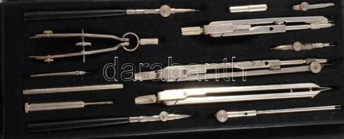 Turán precíziós készlet, tartójában, 12x28 cm