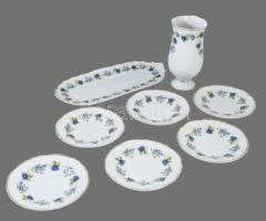 Hollóházi szedermintás süteményes készlet 39x18 cm, d: 18 cm + váza m: 21,5cm, jelzett, kis kopással.