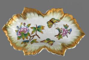 Herendi Viktória mintás levél alakú tálka. Jelzett, hibátlan, h: 15 cm