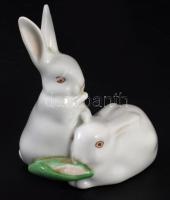 Herendi nyúlpár kukoricával. Jelzett, hibátlan, m: 8,5 cm