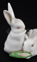 Herendi nyúlpár kukoricával. Jelzett, hibátlan, m: 8,5 cm