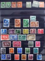 Magyar tétel a krajcárosoktól az 1960-as évekig, 2 db (8 és 15 lapos) A/4 berakó egy részében