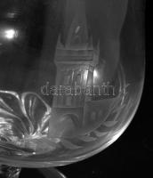 6 db konyakos pohár, vésett, a Hradzsint ábrázoló képpel hibátlan 12 cm