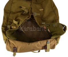 Csehszlovák hadsereg katonai hátizsák, nagy méretű, sok zsebbel. 70 cm