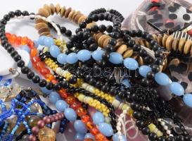 Nagy zacskónyi bizsu nyaklánc, gyűrű, karkötő, stb