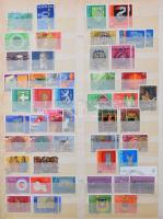 Svájc alapgyűjtemény 16 lapos A4-es berakóban, hozzá FDC-k