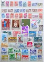 8 lapos Lindner A4-es berakó, benne 1200-1500 db dán és kelet-európai bélyeg