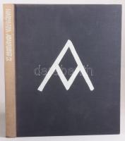 Magdalena Abakanowicz. Szerk.: Wieslawa Bableska-Rolke, Néray Katalin. Bp., 1988., Műcsarnok. Gazdag képanyaggal illusztrált. Kiadói egészvászon-kötés.