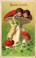 1911 Boldog új évet! Gyerekek malaccal gombával és lóherével / New Year greetings, children with pig, mushroom and clover. H&amp;S litho