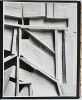 Jovánovics. Jovánovics György kiállítása. Szelényi Károly eredeti fekete-fehér fotóival.Nádas Péter ...