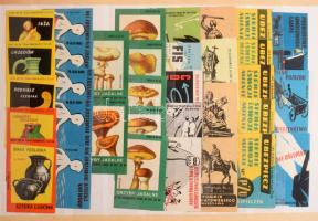 cca 1100 darabos vegyes csehszlovák levélzáró összeállítás berakóban