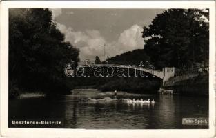 1941 Beszterce, Bistritz, Bistrita; híd. Foto Sport / bridge (gyűrődés / crease)