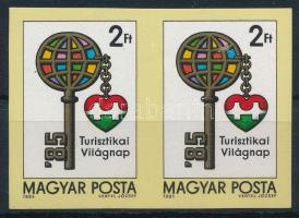 1985 Turisztikai Világnap vágott pár