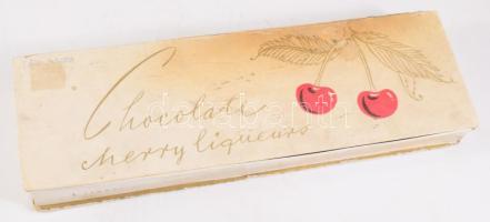Chocolate cherry liqueurs (konyakmeggy) export bonbonos doboz, belül budapesti illusztrációkkal díszített, szign. Szécsiné, viseltes állapotban, 31x10x3,5 cm