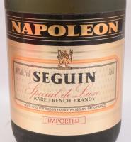 Napoleon Seguin brandy bontatlan palack 0,7L 40%, dobozában