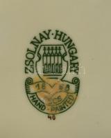 Zsolnay aranykontúrozott virágmintás bonbonier, jelzett, hibátlan, 10,5x10,5 cm