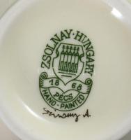 Zsolnay virágmintás bonbonier, jelzett, hibátlan (mázrepedéssel), m: 14,5 cm