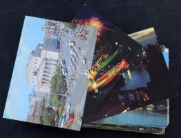 Kb. 100 db MODERN postatiszta külföldi város képeslap / Cca. 100 modern unused foreign town postcards