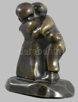 Gnädig Sándor (1887?-?): Testvéri szeretet, bronz, jelzett, kis kopásokkal, m: 12 cm
