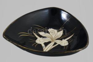 Iparművész német kerámia tál. Kézzel festett, jelzett, kopással d: 25 cm